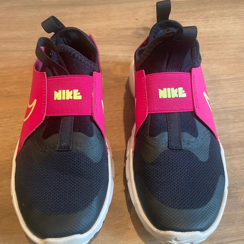 Nike girls shoes size 1.5
